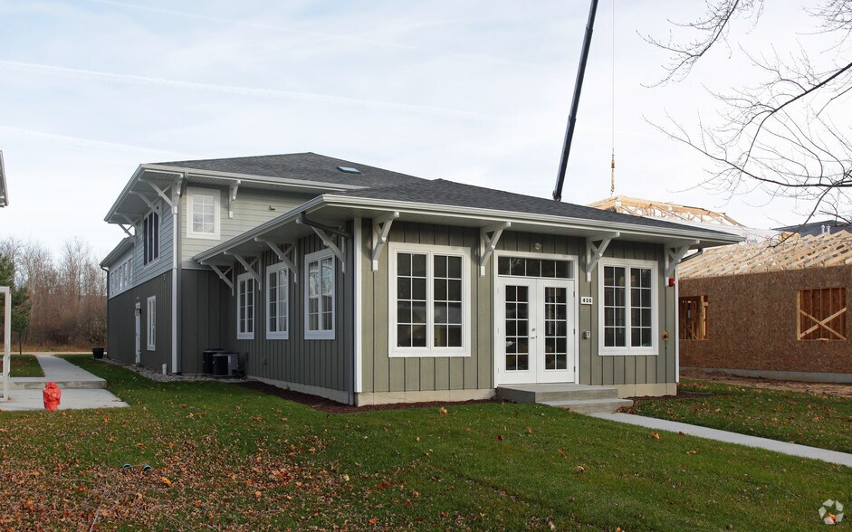 Primary Photo Of 430 W Center St, Douglas Freestanding For Sale