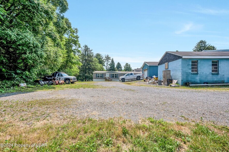 More Photos Of 109 Alden Rd, Nanticoke Service For Sale