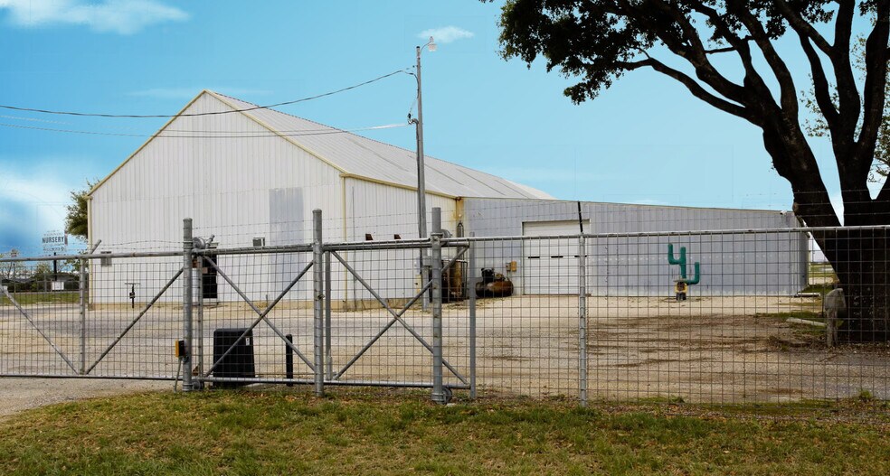 Primary Photo Of 3000 W Us-90 Hwy, Seguin Warehouse For Lease