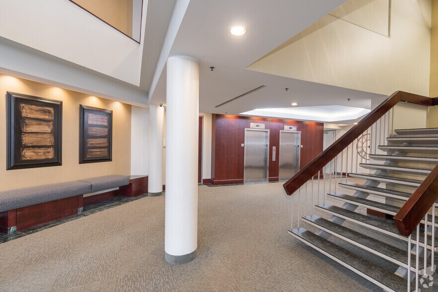 More Photos Of 2250 Hickory Rd, Plymouth Meeting Office For Lease
