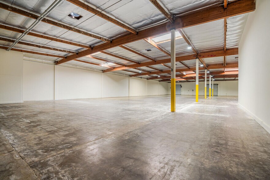 More Photos Of 17711 E Railroad St, City of Industry Warehouse For Lease