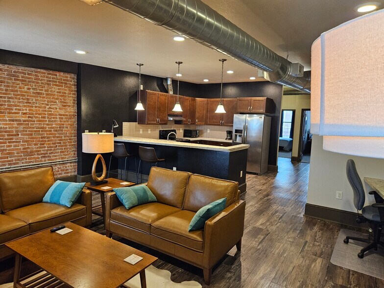 More Photos Of 328 E Main St, Ottumwa Sports And Entertainment For Sale