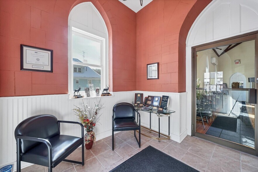 More Photos Of 27 Cleveland St, Valhalla Loft Creative Space For Lease