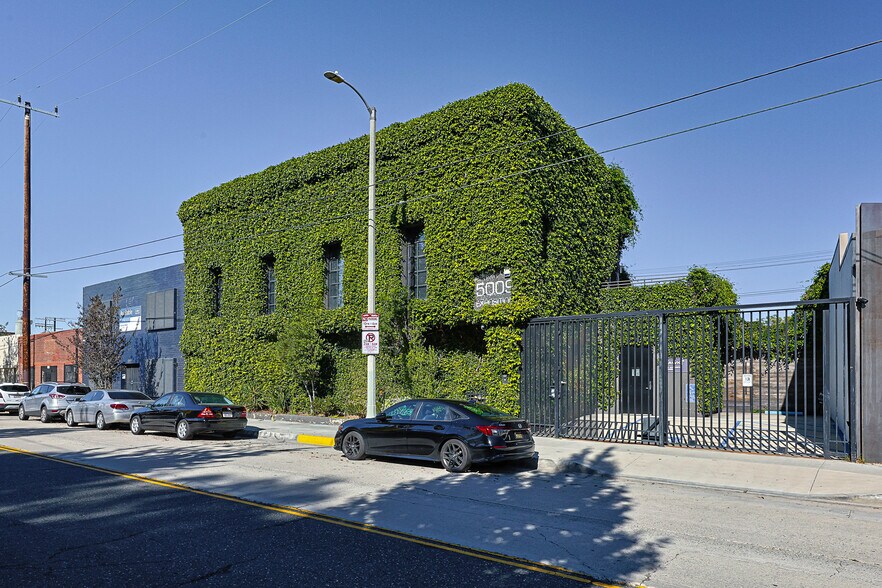 Primary Photo Of 5009 Exposition Blvd, Los Angeles Warehouse For Sale