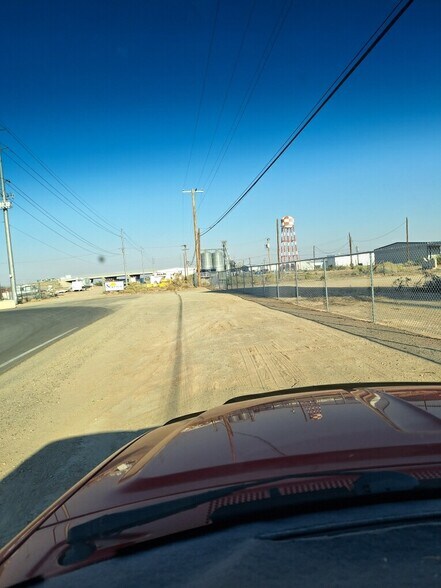 More Photos Of 3100 24th st, Yuma Land For Lease