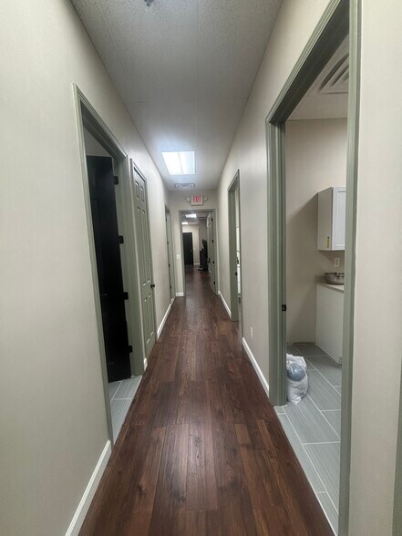 More Photos Of 24001 Orchard Lake Rd, Farmington Hills Medical For Lease