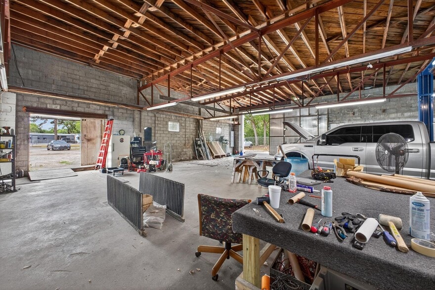 More Photos Of 910 Richland Ave E, Aiken General Retail For Lease