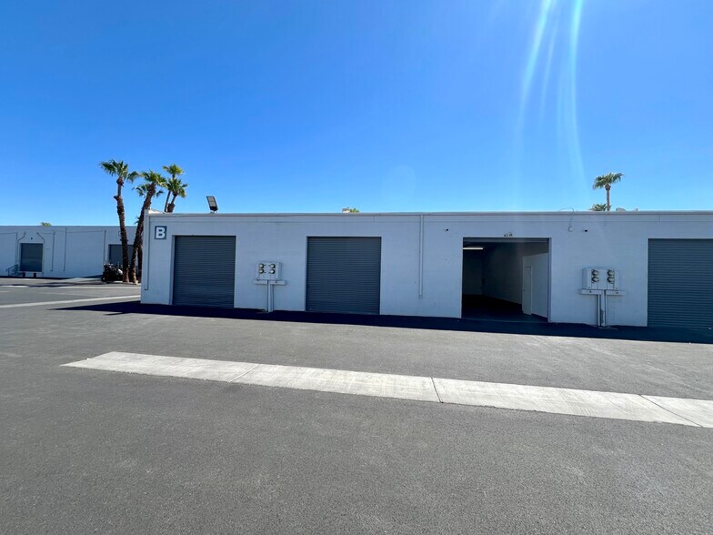 More Photos Of 3111 S Valley View Blvd, Las Vegas Light Manufacturing For Lease