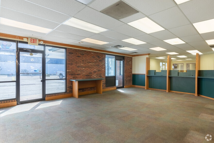 More Photos Of 5140 Salem Ave, Dayton Freestanding For Lease