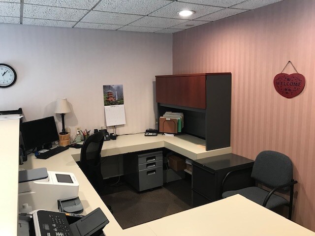 More Photos Of 34-44 W Taylor Ave, Hamilton Office For Lease