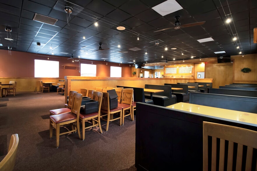 More Photos Of 1152 Tamiami Trl, Port Charlotte Restaurant For Sale