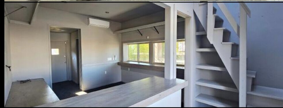 More Photos Of 16 Spring St, Sag Harbor Bank For Lease