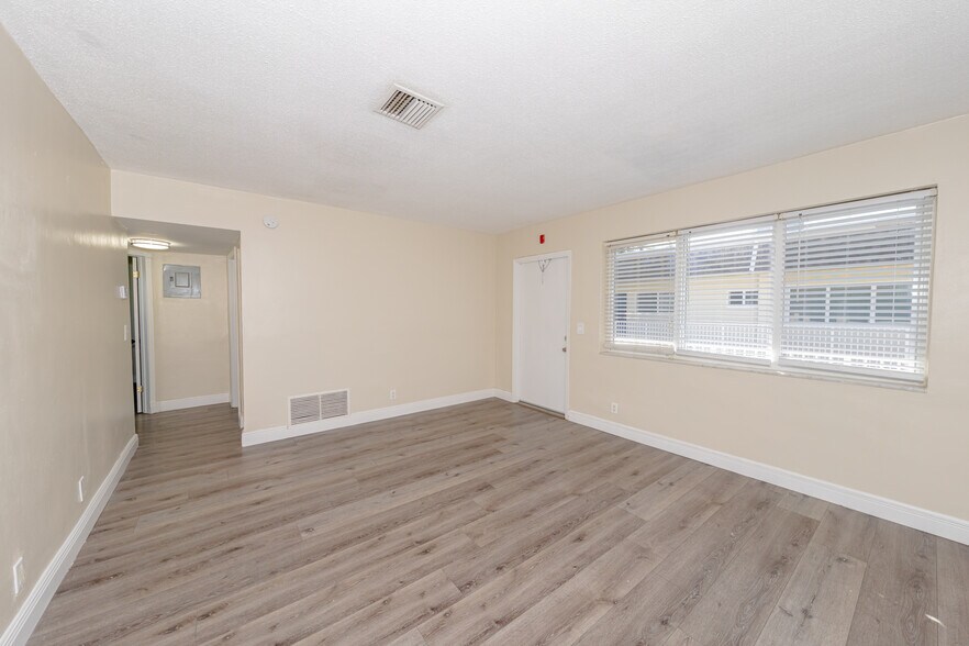 More Photos Of 5971 NW 17th Pl, Sunrise Apartments For Sale