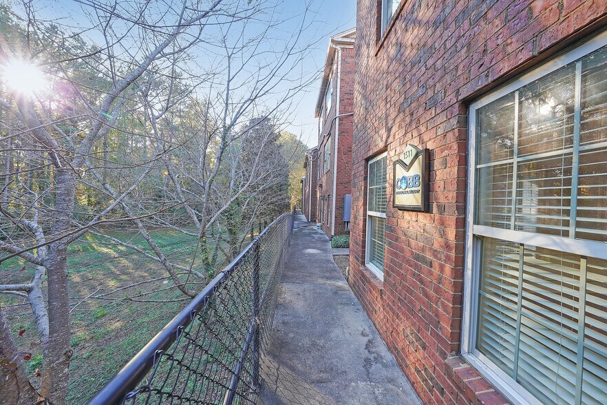 More Photos Of 1301 Shiloh Rd, Kennesaw Office For Sale