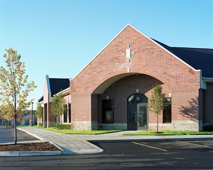 More Photos Of 5958 N Canton Center Rd, Canton Township Medical For Lease