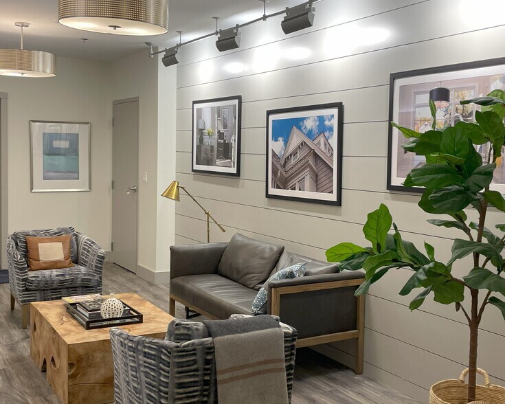 More Photos Of 5216 Main St, Downers Grove Office For Lease