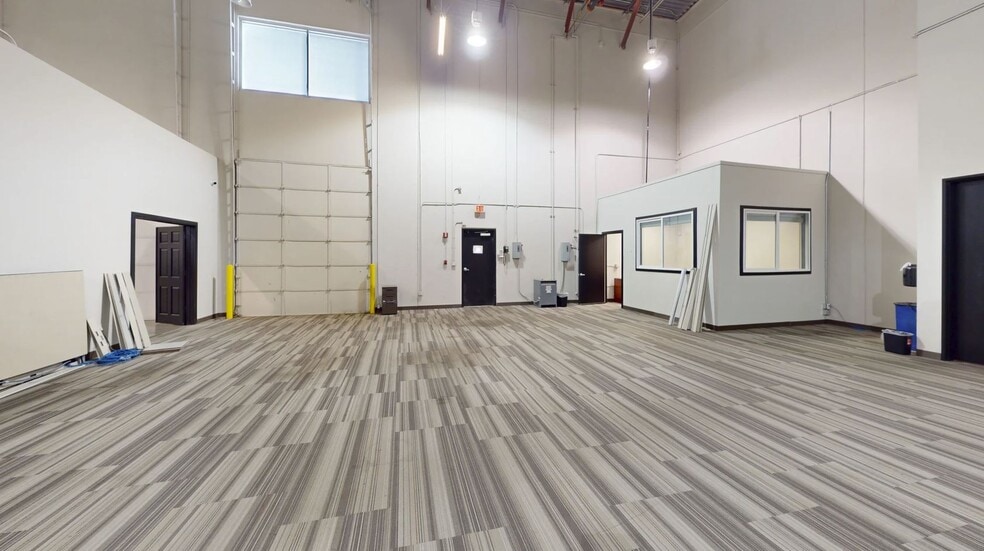 More Photos Of 4323 E Cotton Center Blvd, Phoenix Light Manufacturing For Sale