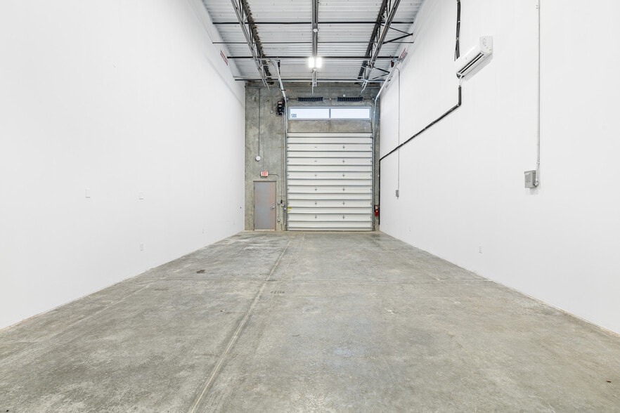 More Photos Of 1111 N 34th St, Tampa Self Storage For Sale