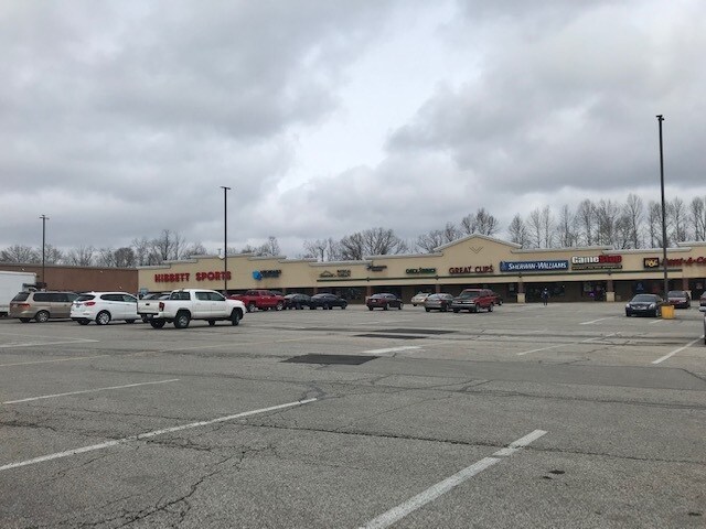 More Photos Of 300-370 Kroger Ctr, Morehead Unknown For Lease