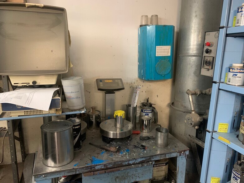 More Photos Of 41R Central St, East Bridgewater Auto Repair For Sale