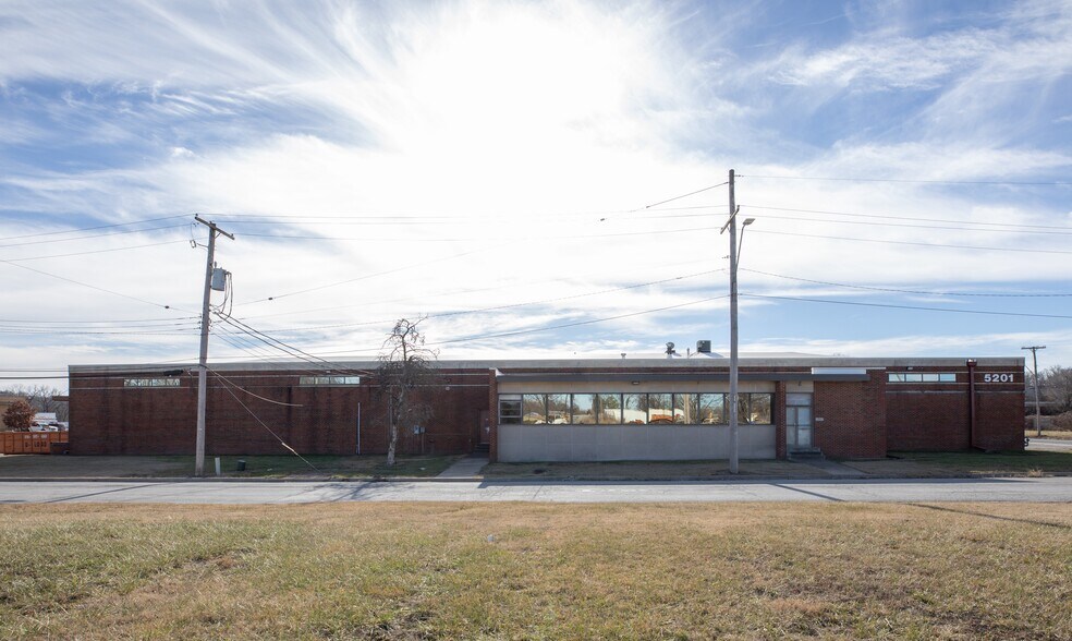 More Photos Of , Kansas City Unknown For Sale