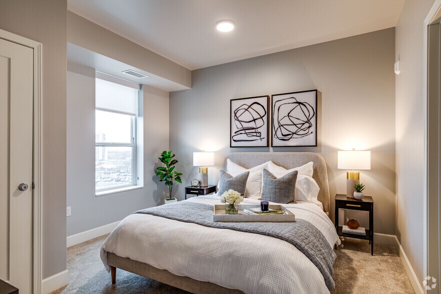 More Photos Of 800 Cretin Ave S, Saint Paul Apartments For Lease