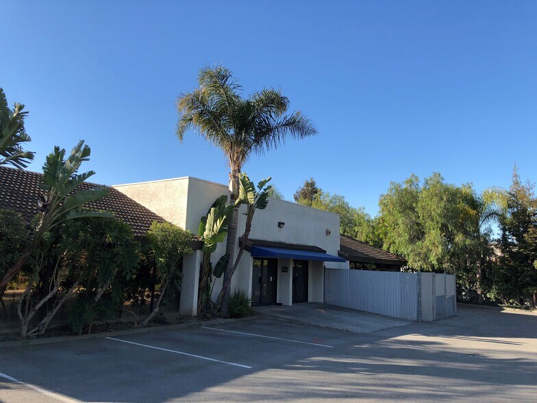 More Photos Of 1605 Remuda Ln, San Jose Light Distribution For Lease