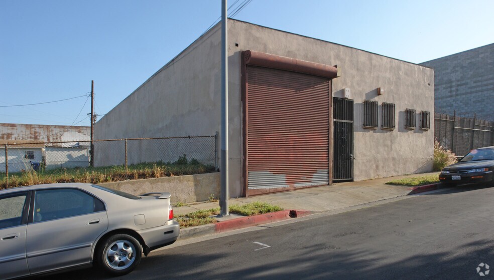 More Photos Of 3447 E 14th St, Los Angeles Warehouse For Sale