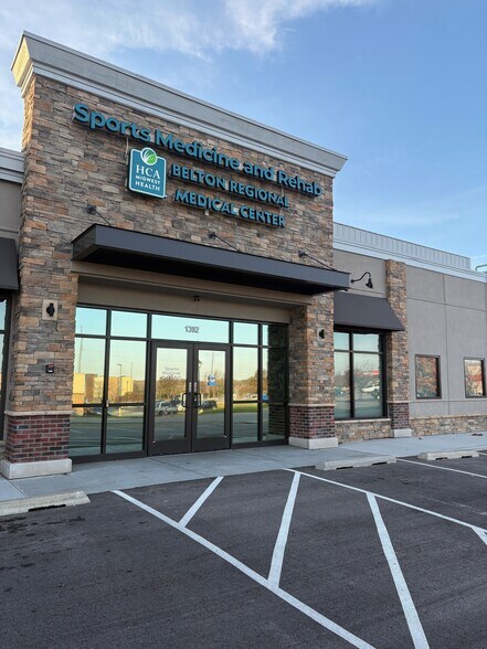 Primary Photo Of 1302 E North Ave, Belton Office For Lease