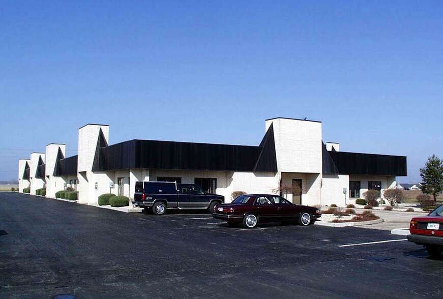 More Photos Of 9111 Broadway St, Merrillville Office For Lease