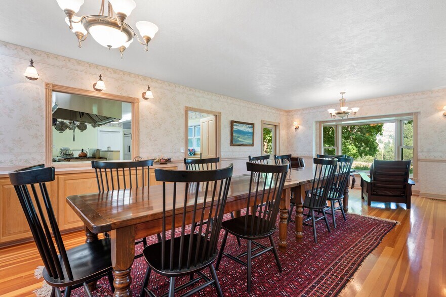 More Photos Of 48212 Clear Creek Rd, Halfway Hospitality For Sale