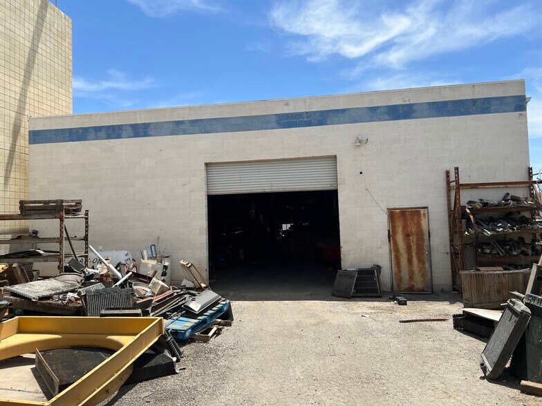 More Photos Of 1400 Foremaster Ln, Las Vegas Distribution For Sale