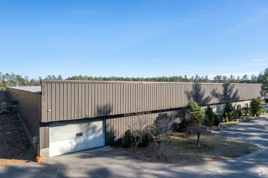 More Photos Of 20 Patterson Brook Rd, West Wareham Warehouse For Lease