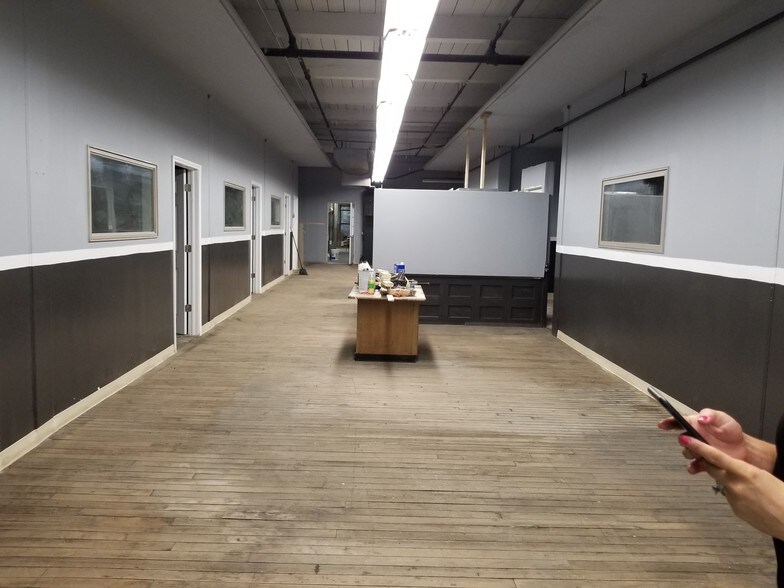 More Photos Of 343-345 Broadway St, Buffalo Manufacturing For Lease