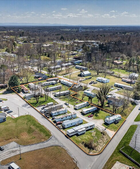 More Photos Of 214 Woodlawn Ave E, Jamestown Manufactured Housing Mobile Home Park For Sale