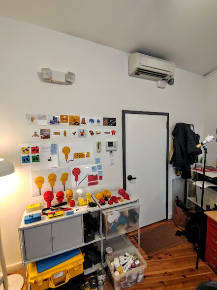 More Photos Of 1-11 Gem St, Brooklyn Office For Lease
