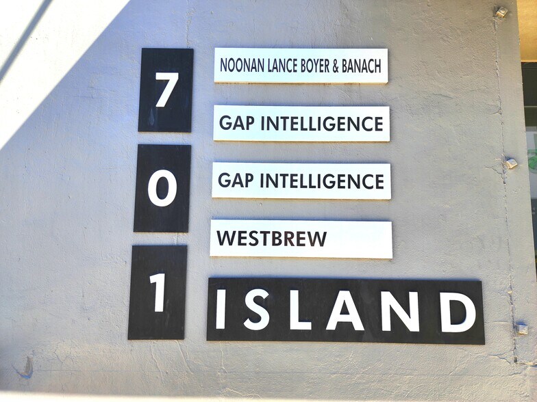 More Photos Of 701 Island Ave, San Diego Loft Creative Space For Sale