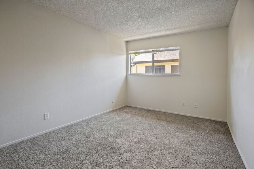 More Photos Of 3321 Santa Rosa Ct, Merced Apartments For Sale