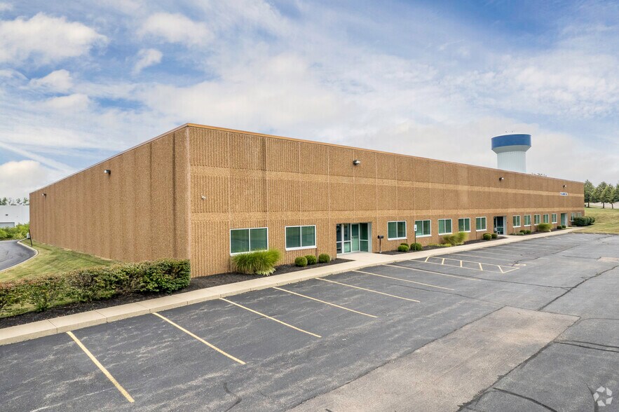More Photos Of 2473-2485 Belvo Rd, Miamisburg Warehouse For Lease