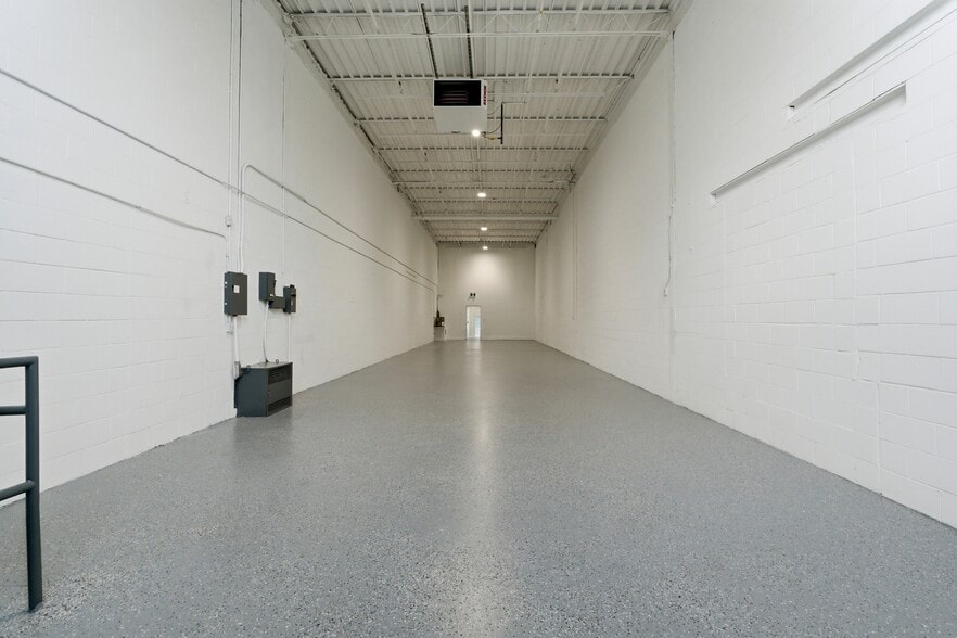 More Photos Of 397 Humberline Dr, Toronto Warehouse For Sale