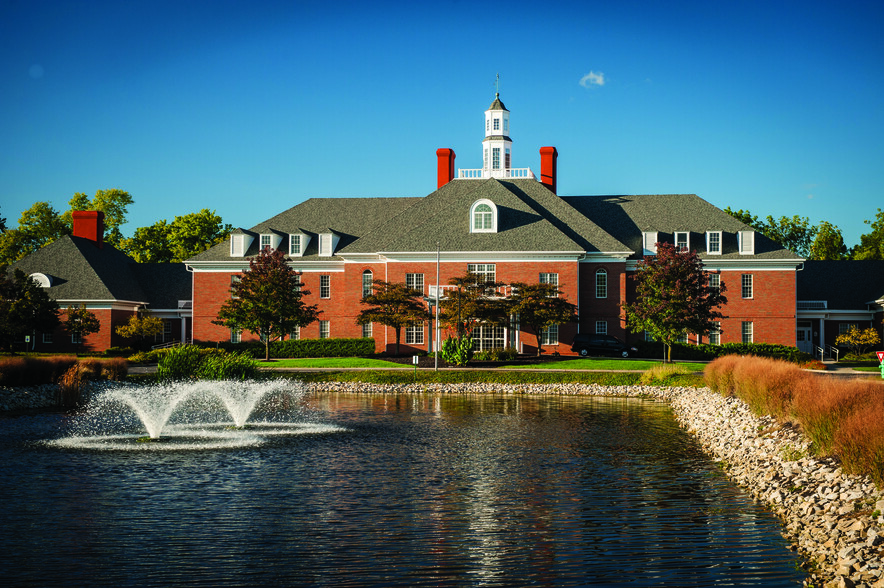 Primary Photo Of 1650 W Oak St, Zionsville Medical For Lease