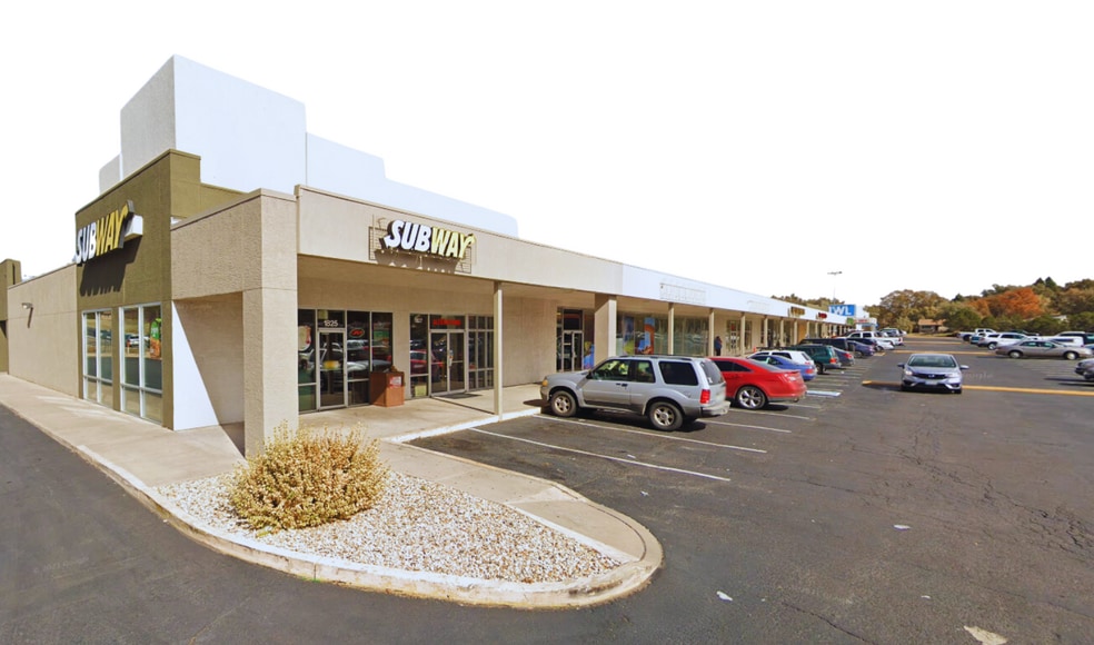 More Photos Of 1825-1865 North Circle Dr, Colorado Springs General Retail For Lease