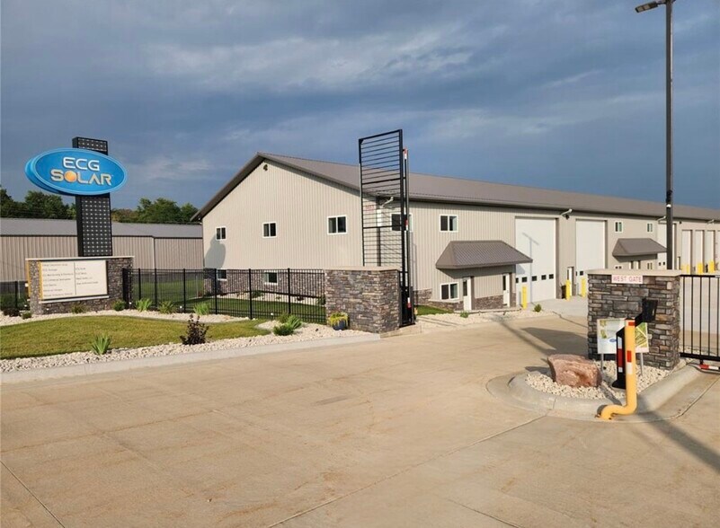 More Photos Of 9663 230th Ave, Anamosa Warehouse For Lease