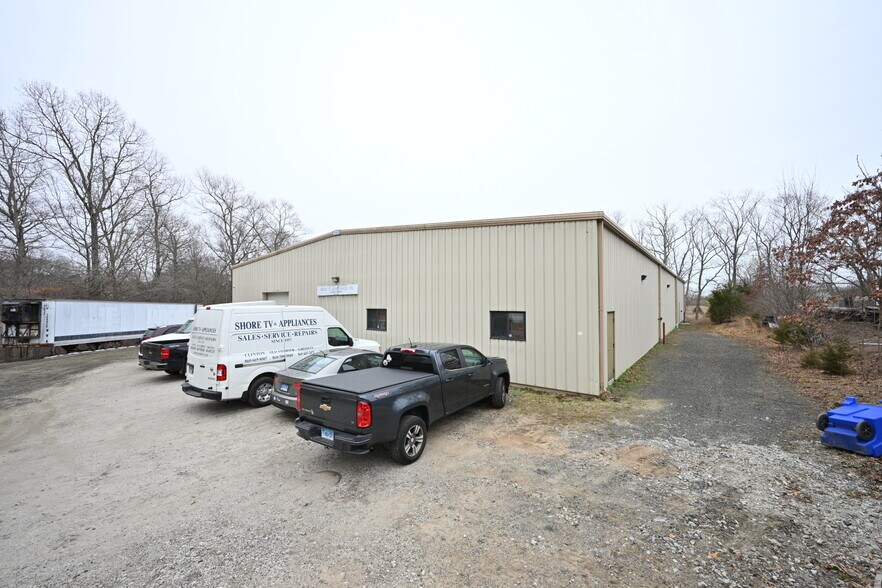 More Photos Of 64 Nod Rd, Clinton Industrial For Sale