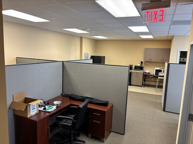 More Photos Of 44790 Maynard Sq, Ashburn Office For Sale