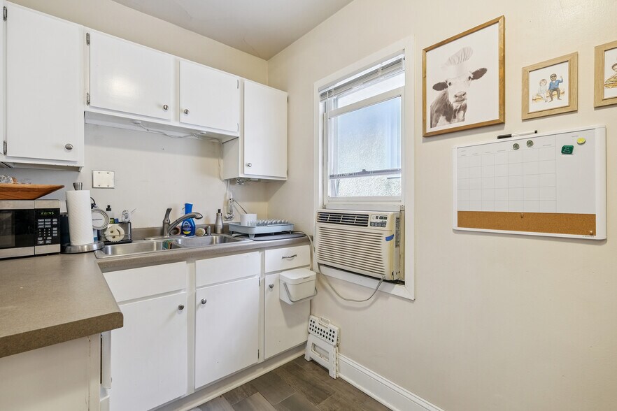 More Photos Of 1271 7th St W, Saint Paul Apartments For Sale