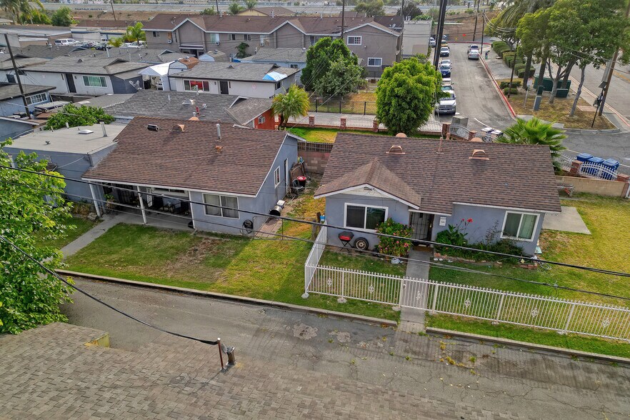 More Photos Of 5540-5546 1/2 Clara St, Bell Gardens Apartments For Sale