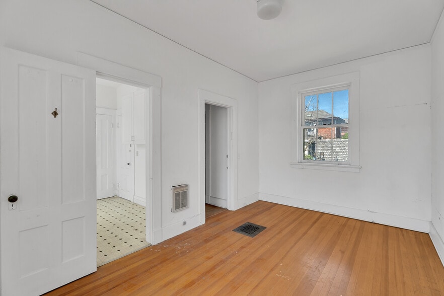 More Photos Of 51 Trumbull St, New Haven Office For Sale