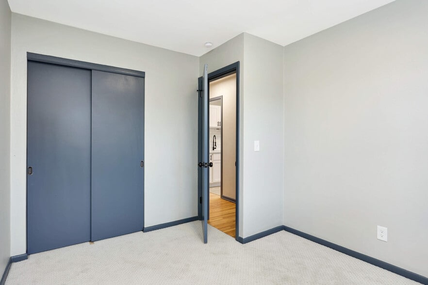 More Photos Of 6141 Nicollet Ave S, Minneapolis Apartments For Sale