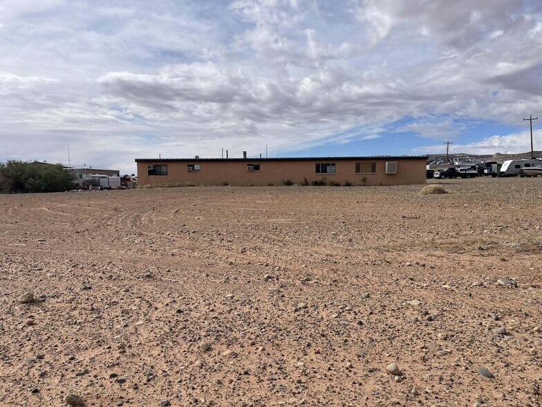 More Photos Of 50 E Concord Bridge St, Big Water Light Distribution For Sale